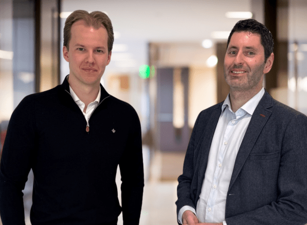 Richard og Nikolai på kontoret