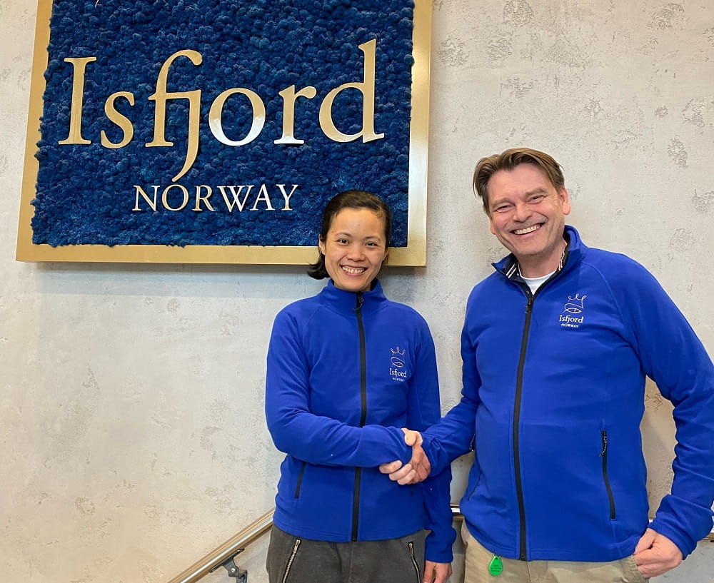 To personer som jobber i Isfjord