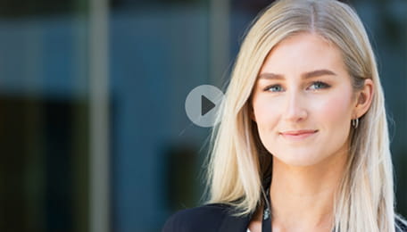 Elin medarbeider i Manpower